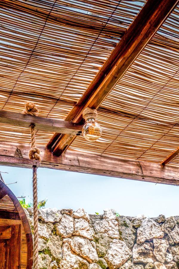 Green Escape Eco Resort อูลูวาตู ภายนอก รูปภาพ