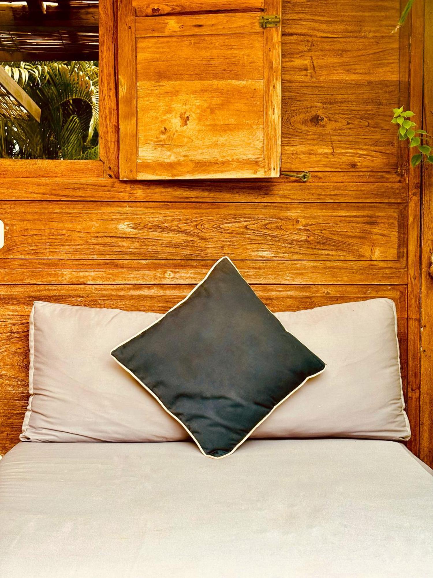 Green Escape Eco Resort อูลูวาตู ภายนอก รูปภาพ