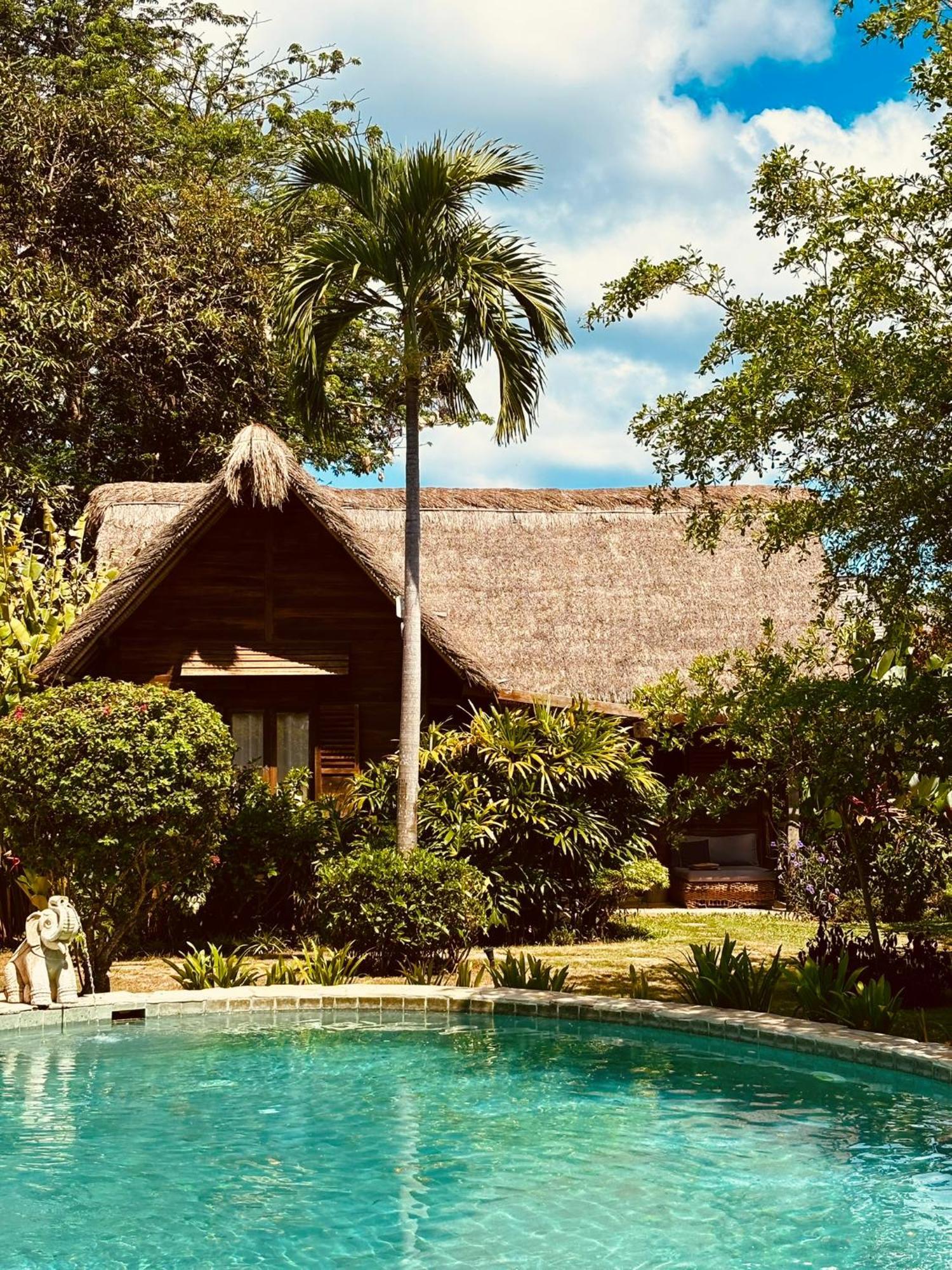 Green Escape Eco Resort อูลูวาตู ภายนอก รูปภาพ